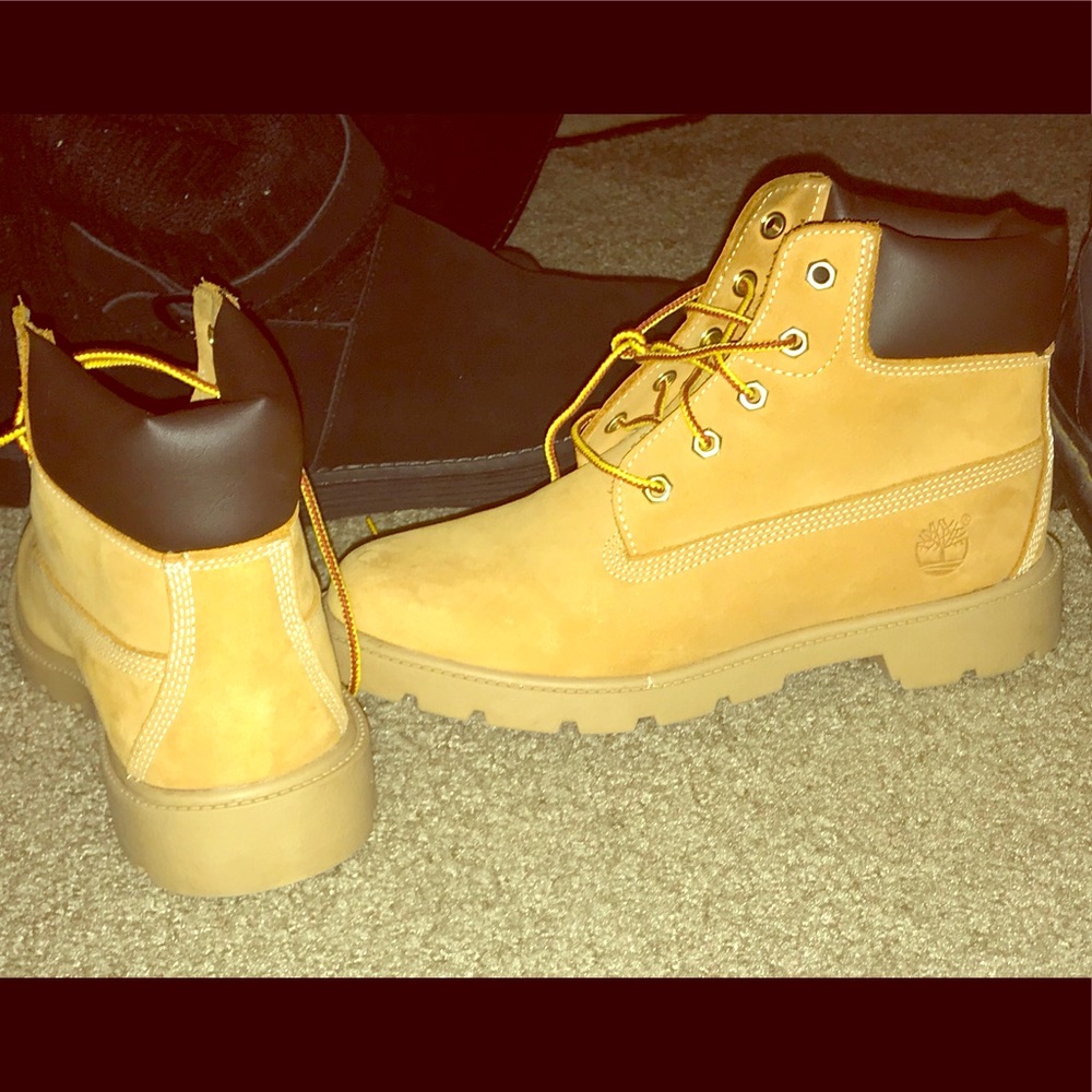 Timberland boots size 4